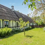 Сasa de vacaciones 2 Bedroom Awesome In Samso