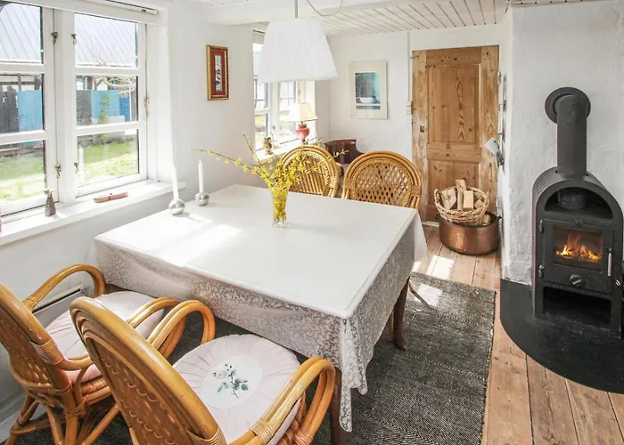 2 Bedroom Awesome In Samso 度假居 *